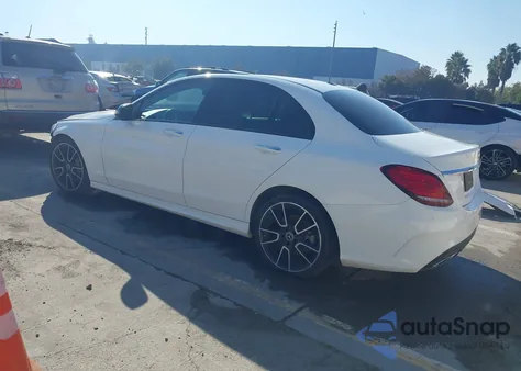 2019 Mercedes-Benz C 300 из США, поврежденный, VIN 55SWF8DB7KU320700